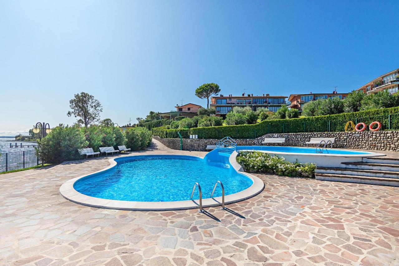San Sivino Apartments With Pool By Wonderful Italy Manerba del Garda Exterior foto