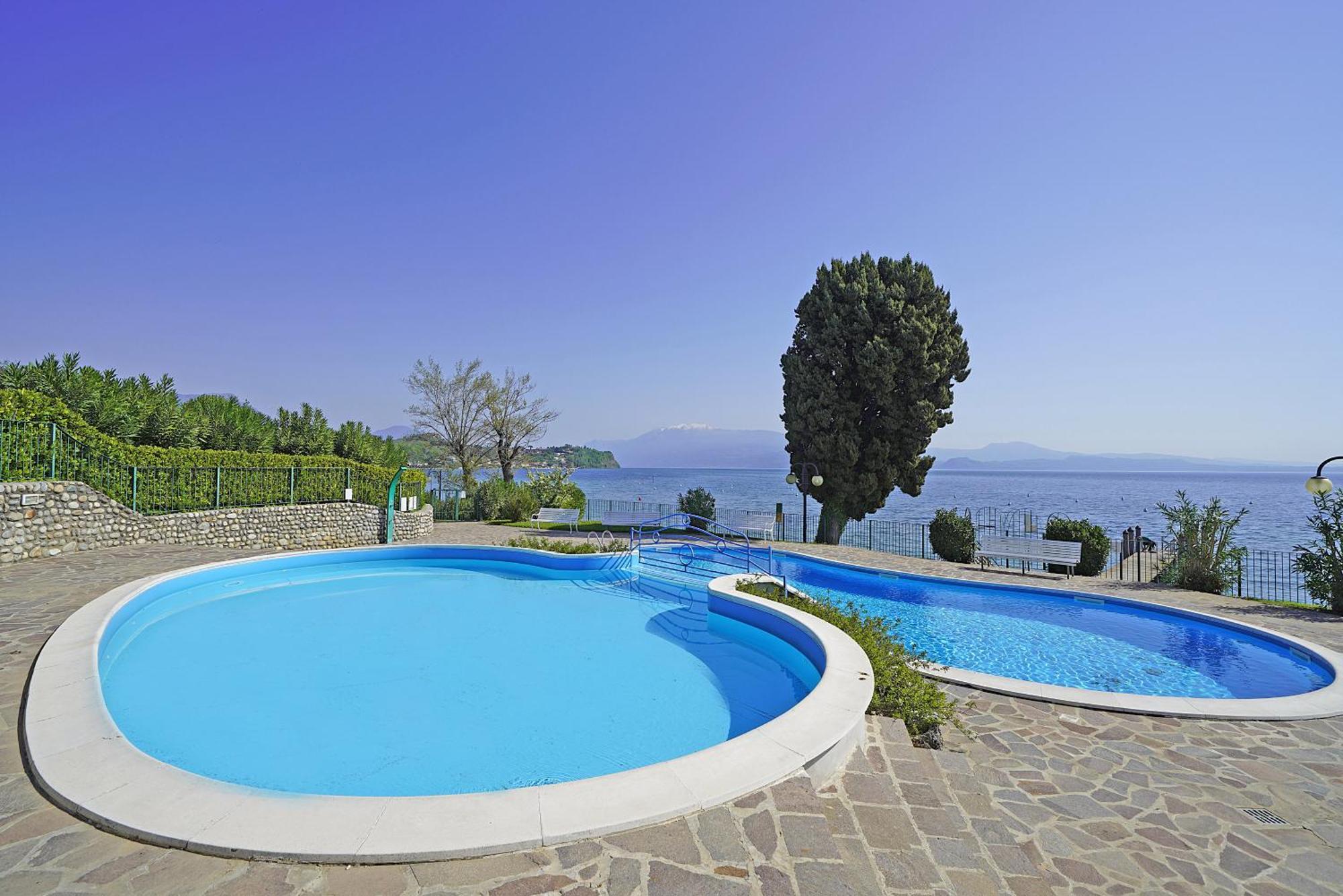 San Sivino Apartments With Pool By Wonderful Italy Manerba del Garda Exterior foto